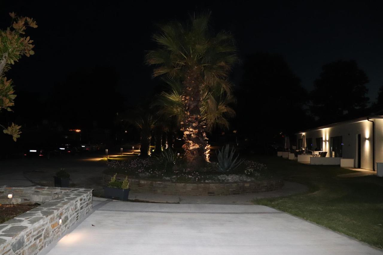 דירות וורוורו The Palms Novasithonia מראה חיצוני תמונה